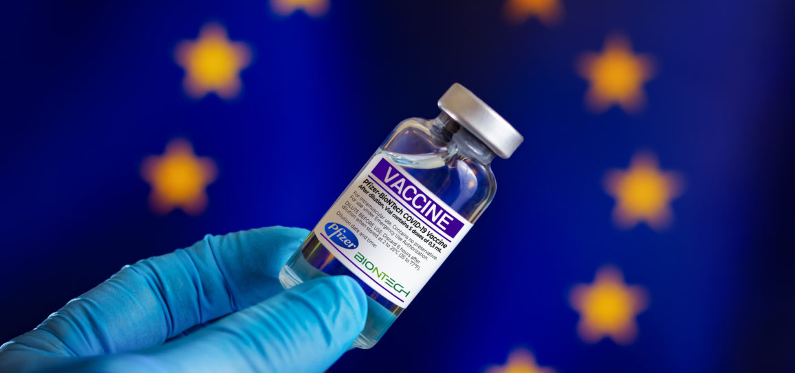 La Commission européenne a-t-elle fait pression sur l’EMA pour l’approbation rapide du vaccin Pfizer-BioNTech ?